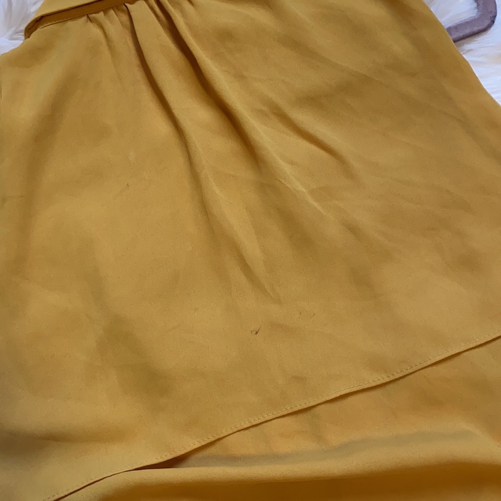🎉 Mustard Ruffle Blouse - Picture 9 of 9